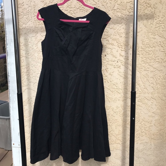 Black Pin-Up Dress - Picture 1 of 8